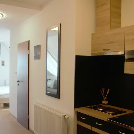 Apartment Fortuna 7 *
